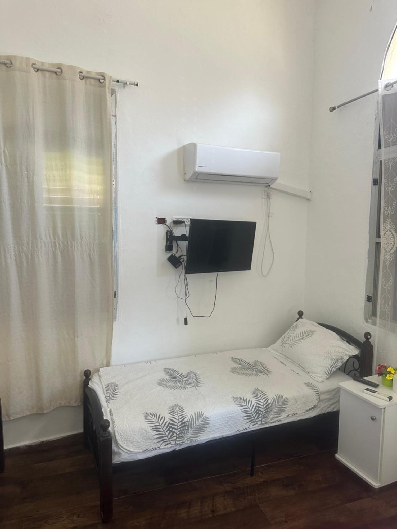 Akko Gate Hostel Eksteriør billede